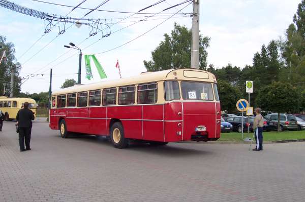 Bus vom deutschen Typ Büssing Präsident Bj. 1968 der MAN Nutzfahrzeug AG auf dem Betriebshof Eberswalde/Nordend