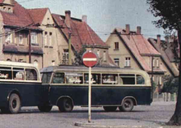 Obus-Anhänger Nr. IX(II) vom DDR-Typ W 700 an der damaligen Endhaltestelle Westend/Boldtstraße