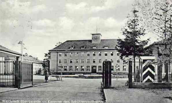 The following photos shows the barracks of the artillery regiment 75/I in E...