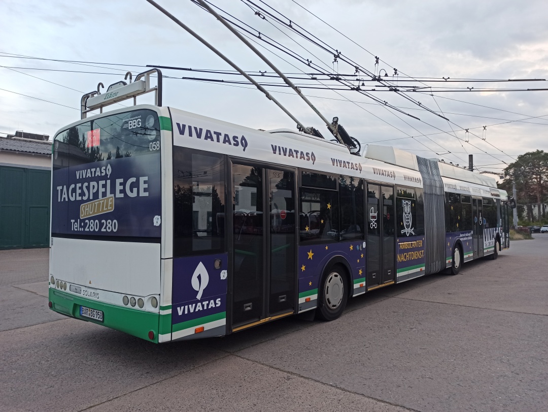 Articulated trolleybus no. 058 of the Polish type Solaris Trollino 18 III Cegelec AC