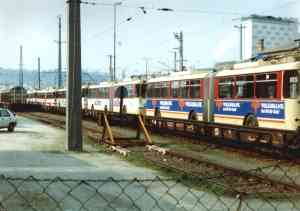 Bahntransport der Gelenkobusse vom österreichischen Typ ÖAF Gräf & Stift GE 110 von Salzburg/A nach
Eberswalde