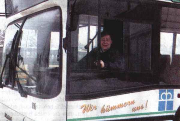 Obus-Fahrer Andreas Zietemann bei der Arbeit