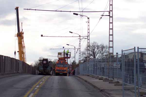 Vorbereitungsarbeiten zur Montage der neuen Eberswalder Eisenbahnbrücke