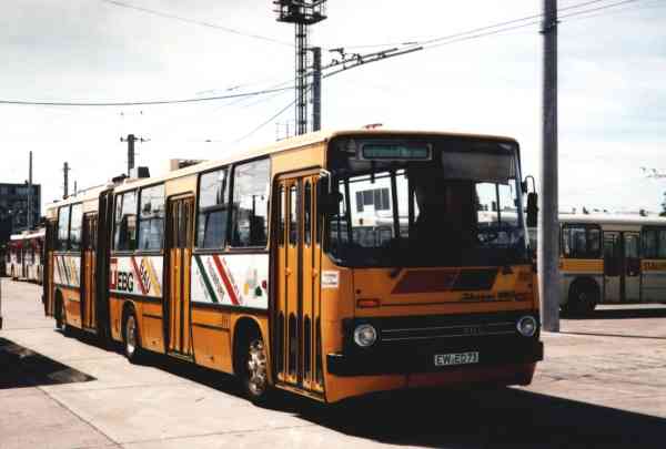 Gelenkobus vom ungarischen Typ Ikarus 280.93