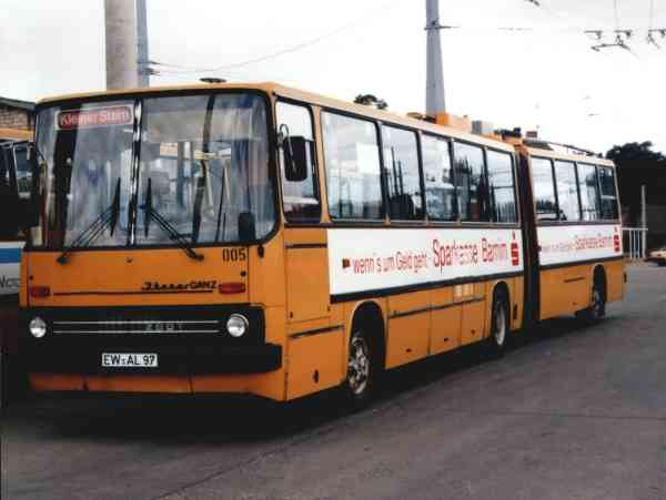 Gelenkobus Nr. 005 vom ungarischen Typ Ikarus 280.93 (außer Dienst)