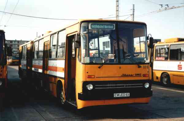 Gelenkobus Nr. 06(III) vom ungarischen Typ Ikarus 280.93