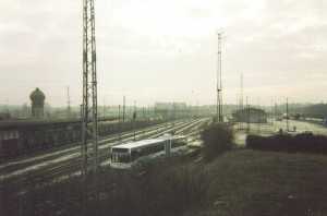 Lieferung eines Gelenkobusses des österreichischen Typs ÖAF Gräf & Stift NGE 152 M17 per
Eisenbahntiefladewaggon