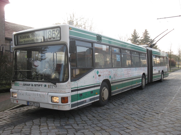 Gelenkobus Nr. 011 vom österreichischen Typ ÖAF Gräf & Stift NGE 152 M17