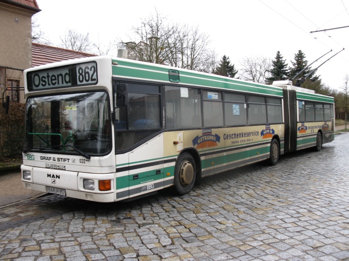 Gelenkobus Nr. 032 vom österreichischen Typ ÖAF Gräf & Stift NGE 152 M17