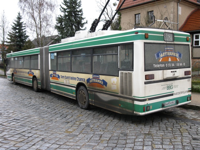 Gelenkobus Nr. 032 vom österreichischen Typ ÖAF Gräf & Stift NGE 152 M17