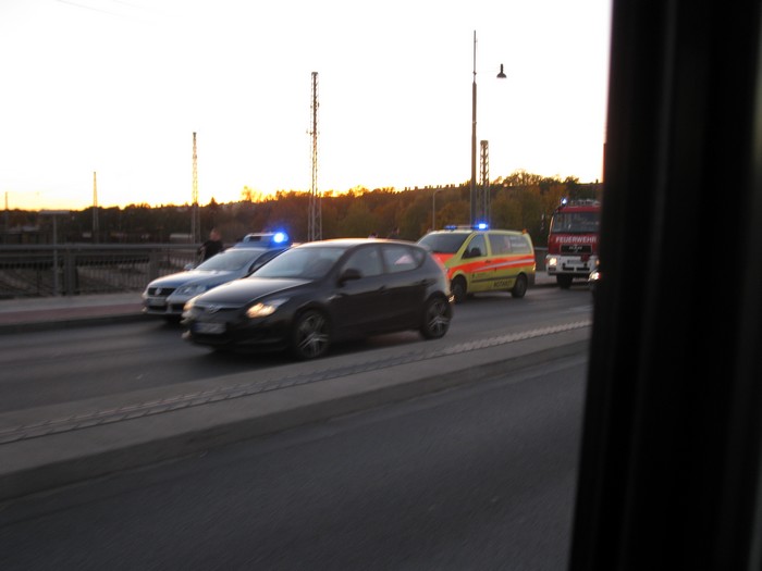 Polizei und Rettungskäfte im Einsatz