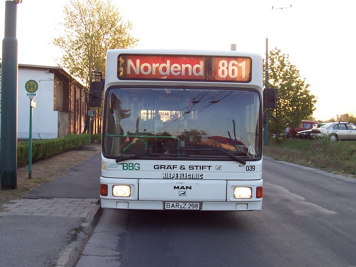 Gelenkobus Nr. 039 vom österreichischen Typ ÖAF Gräf & Stift NGE 152 M17