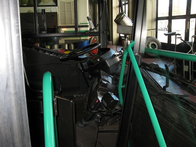 Verkehrsunfall mit Beteiligung des Gelenkobusses 039 am 11.11.2008