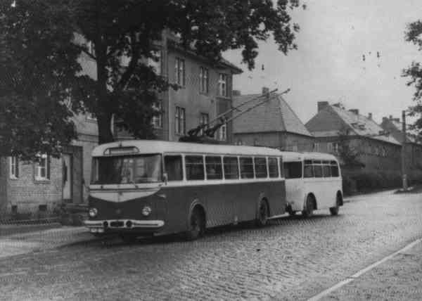 Obus Nr. 13 vom tschechischen Typ ŠKODA 9 Tr0 (außer Dienst)