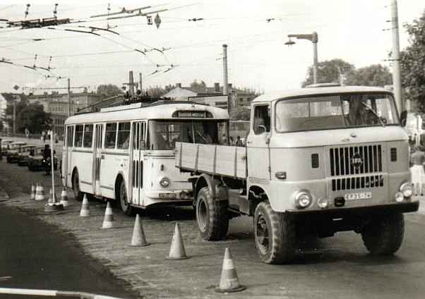 Pritschen-LKW vom DDR-Typ IFA W 50 LA/A