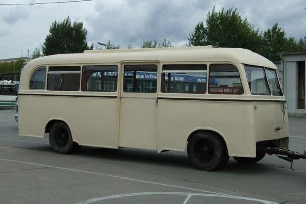 Rekonstruierter Anhänger vom DDR-Typ W 700