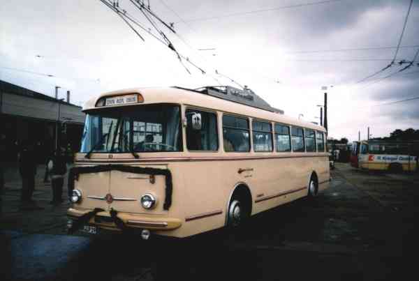 Obus Nr. 19/I vom tschechischen Typ ŠKODA 9 Tr14 (historisches Fahrzeug, nach der Restaurierung)