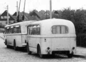 Obus-Anhänger vom DDR-Typ W 701