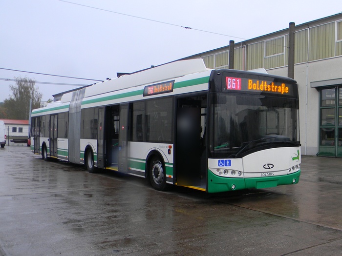 Der erste Solaris-Gelenkobus steht auf den Betriebshof Eberswalde/Nordend