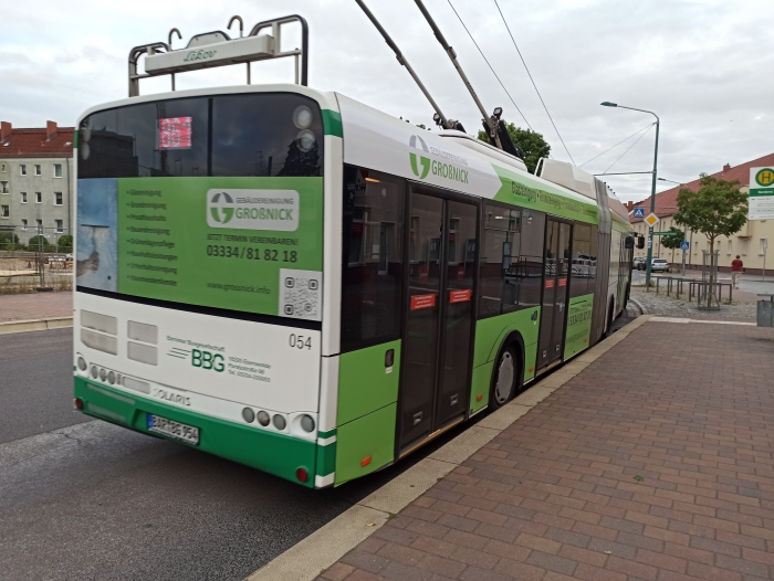 Gelenkobus Nr. 054 vom polnischen Typ Solaris Trollino 18 AC