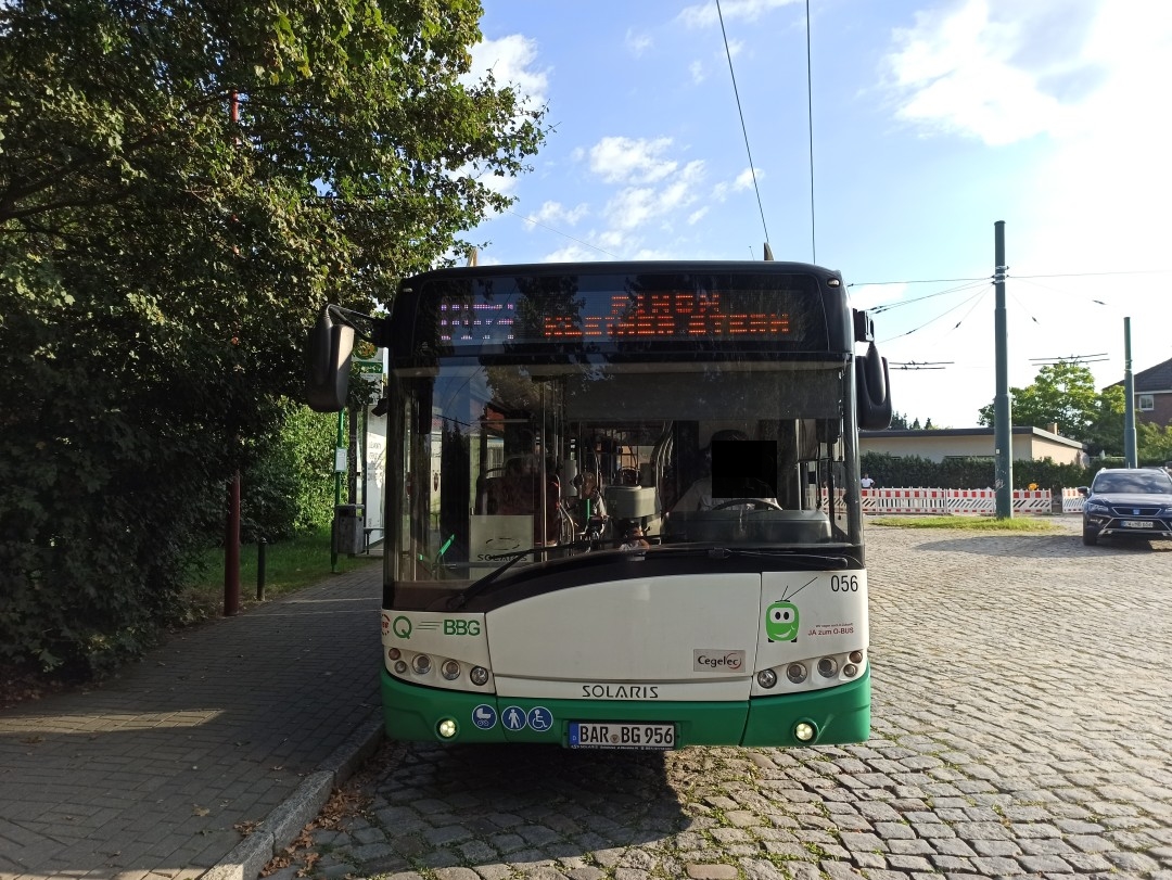 Gelenkobus Nr. 056 vom polnischen Typ Solaris Trollino 18 AC