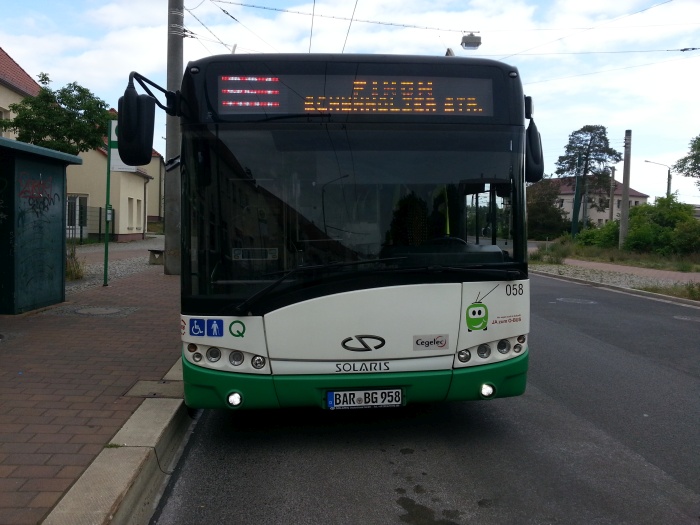 Gelenkobus Nr. 058 vom polnischen
Typ Solaris Trollino 18 AC