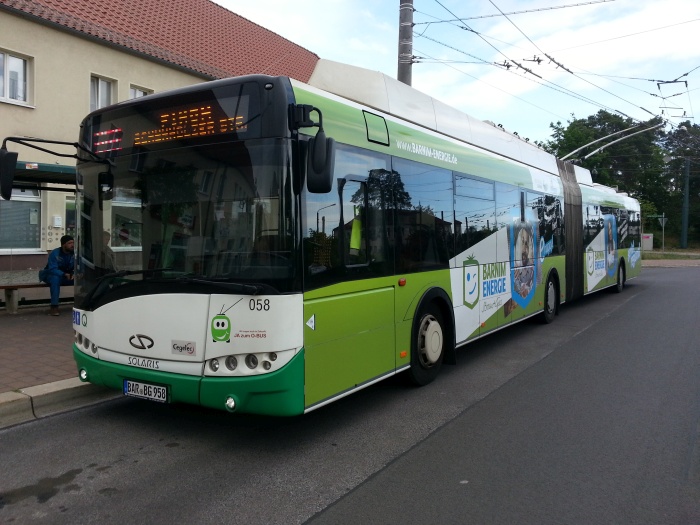 Gelenkobus Nr. 058 vom polnischen
Typ Solaris Trollino 18 AC