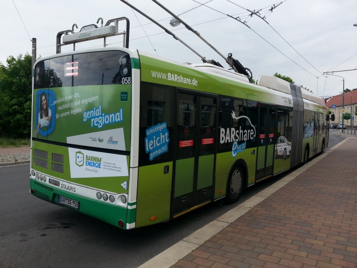 Gelenkobus Nr. 058 vom polnischen
Typ Solaris Trollino 18 AC