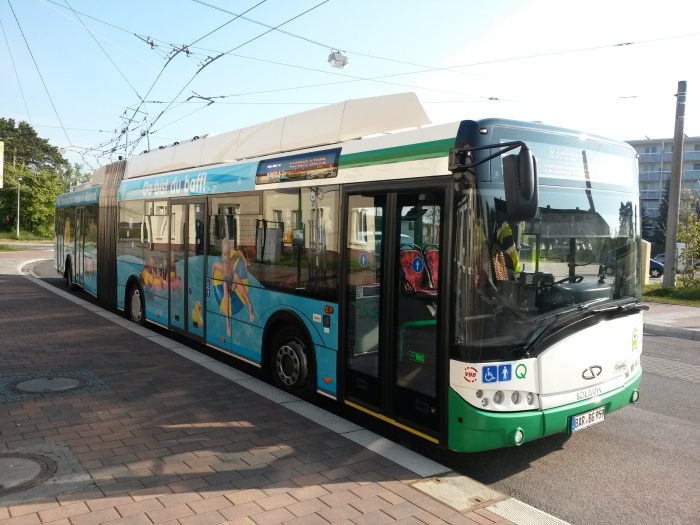 Gelenkobus Nr. 059 vom polnischen
Typ Solaris Trollino 18 AC