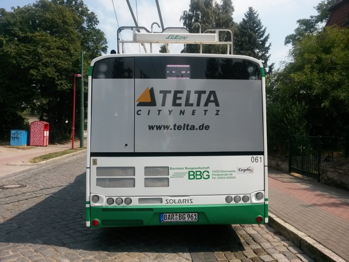 Gelenkobus Nr. 061 vom polnischen
Typ Solaris Trollino 18 AC